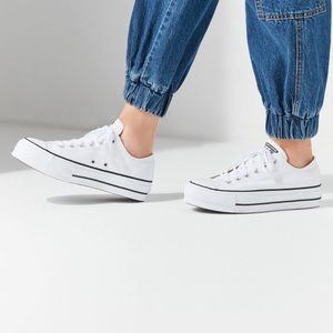 Converse Chuck Taylor lifts